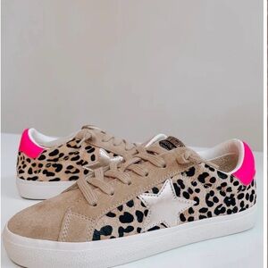 Leopard Print Suede Star Sneakers with Hot Pink Heel